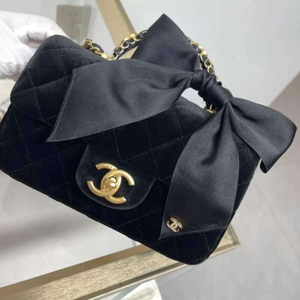 Chanel Women Pre-Loved Bag Very Good Condition